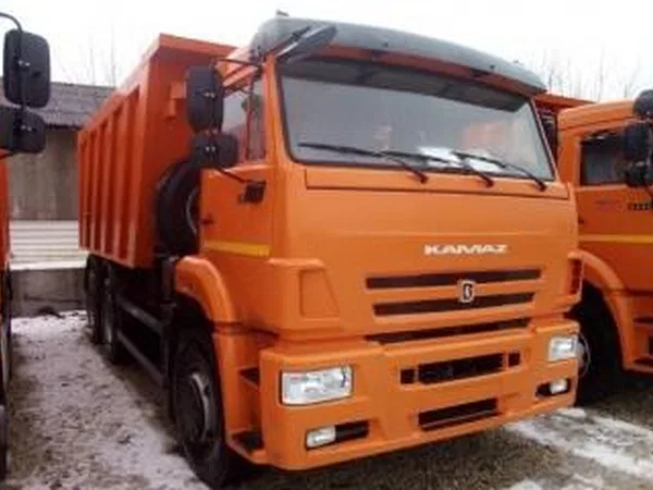 Самосвал КамАЗ