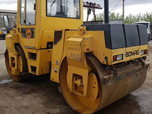 Двухвальцовый каток Bomag BW154