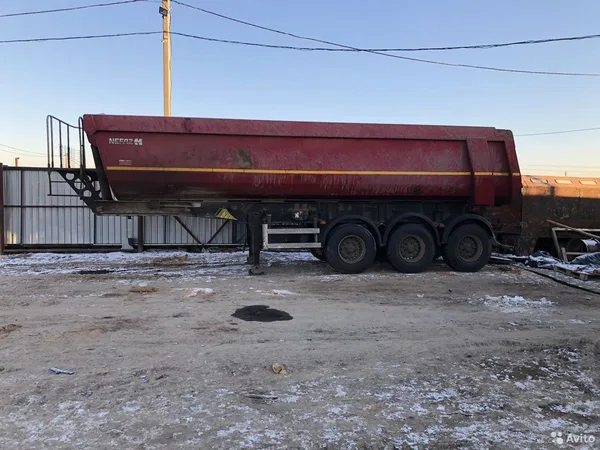 Самосвальный полуприцеп Нефаз