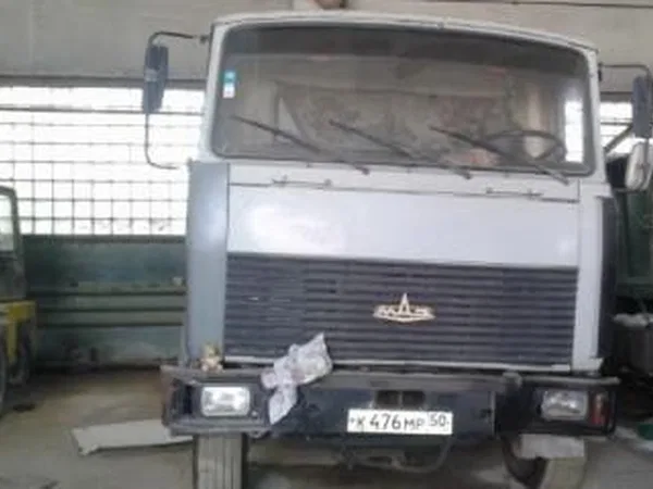 Самосвал МАЗ 5551