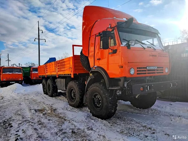Бортовой грузовик с КМУ КамАЗ 63501
