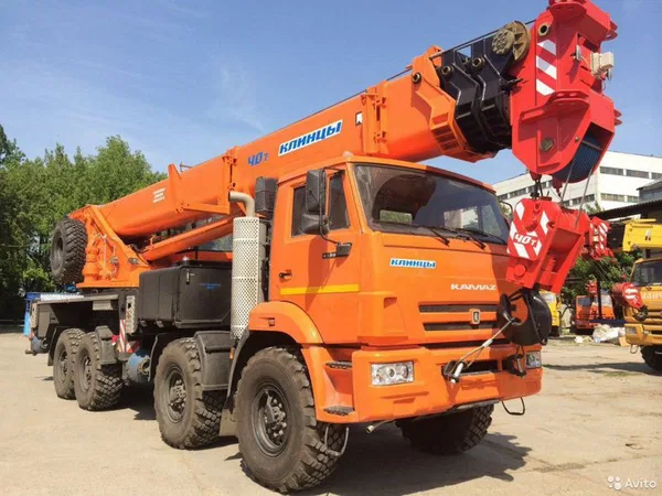 Автокран Клинцы КС-65719-3К на шасси КамАЗ 63501