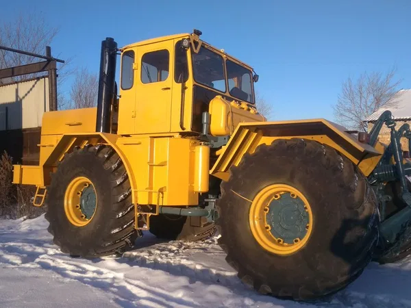 Трактор Кировец К-700