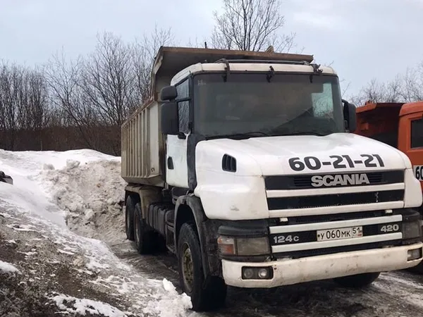 Самосвал Scania T124