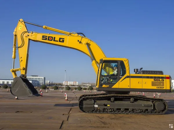 Гусеничный экскаватор SDLG E6300F