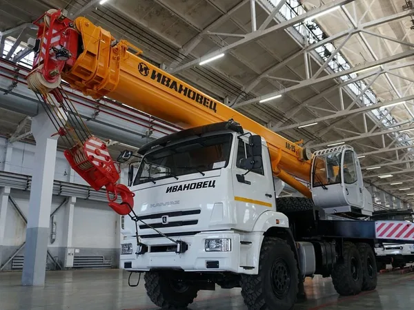 Автокран Ивановец КС-45717К-3Р