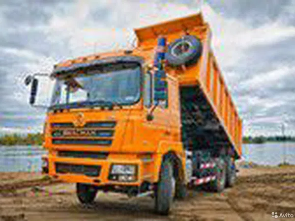 Самосвал SНАСМАN SX3258DR384 F3000