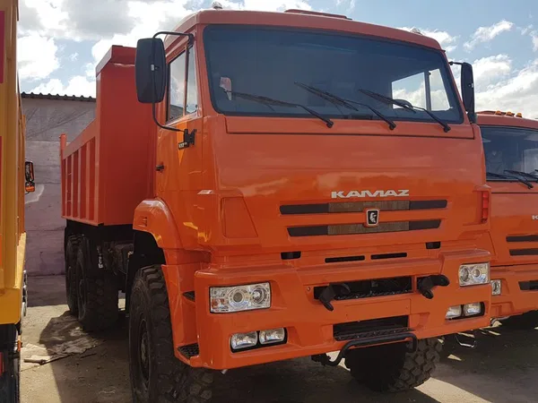 Самосвал КамАЗ 65222