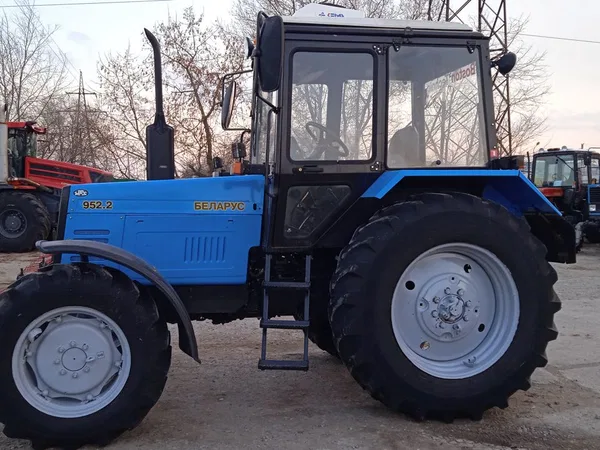 Трактор МТЗ Беларус 952.2