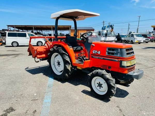 Мини-трактор Kubota GT8