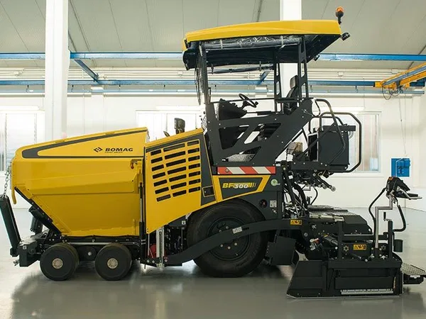 Асфальтоукладчик Bomag BF 300