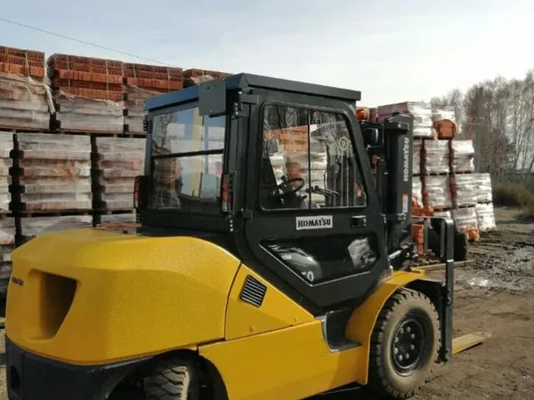 Вилочный погрузчик Komatsu FD50
