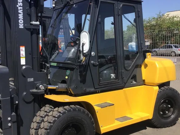 Вилочный погрузчик Komatsu FD70