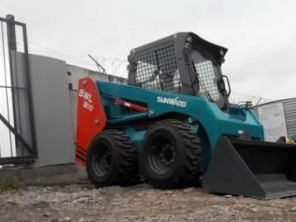 Мини-погрузчик SunWard SWL2810