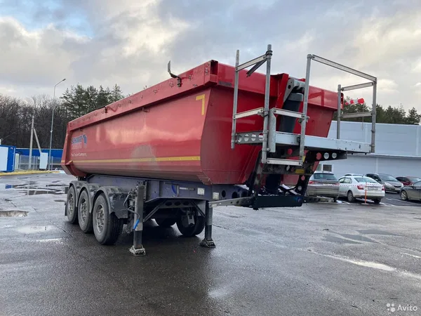 Самосвальный полуприцеп Schmitz Cargobull