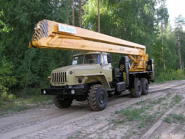 Автовышка КЭМЗ ВС-22.05 на шасси УРАЛ