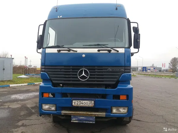 Изотермический грузовик Mercedes-Benz Actros