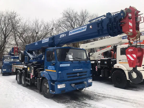Автокран Клинцы КС-55713-1К-4В на шасси КамАЗ 65115