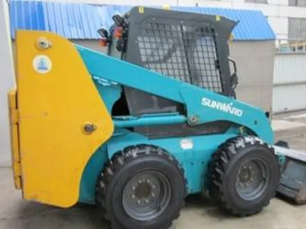 Мини-погрузчик Sunward SWL3210