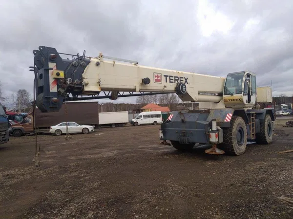 Самоходный кран Terex A600-1