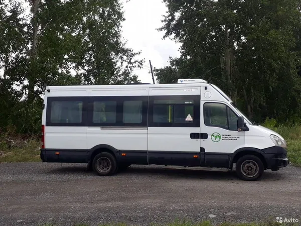 Микроавтобус Iveco Daily