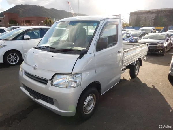Бортовой автомобиль Toyota Town Ace