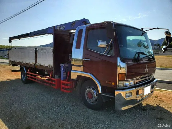 Бортовой грузовик с КМУ Mitsubishi Fuso Fighter
