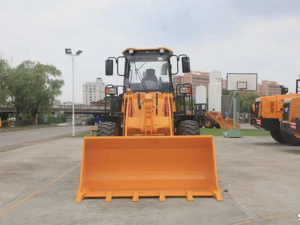 Фронтальный погрузчик Lonking CDM835