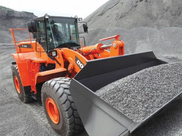 Фронтальный погрузчик Doosan DL550А