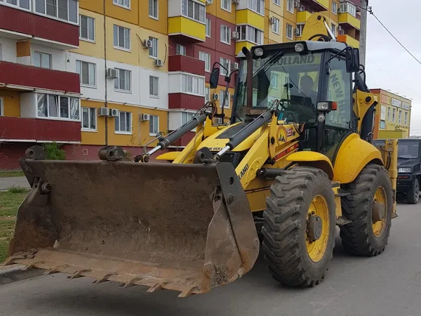 Экскаватор-погрузчик New Holland B115B