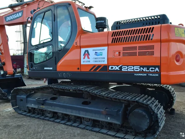 Гусеничный экскаватор Doosan DX225NLCA