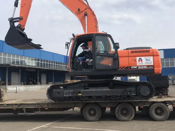 Гусеничный экскаватор Doosan DX225LCA