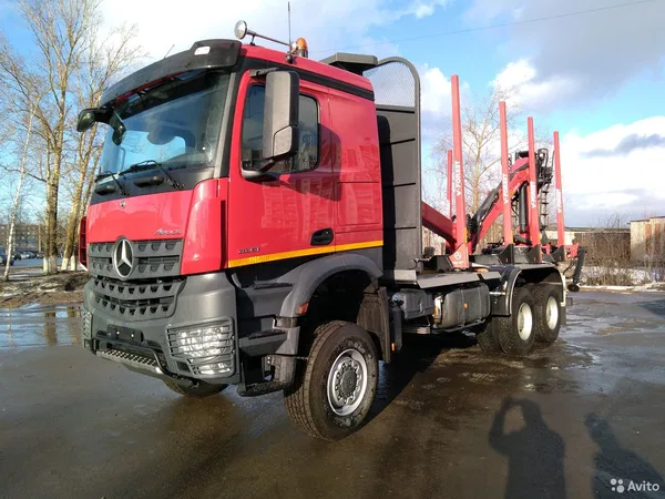 Сортиментовоз Mercedes-Benz Arocs 3351