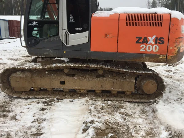 Гусеничный экскаватор Hitachi ZX 200-3