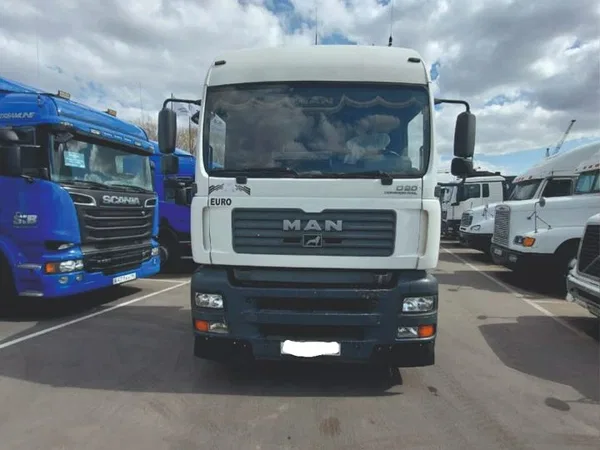 Седельный тягач MAN TGA 18.330