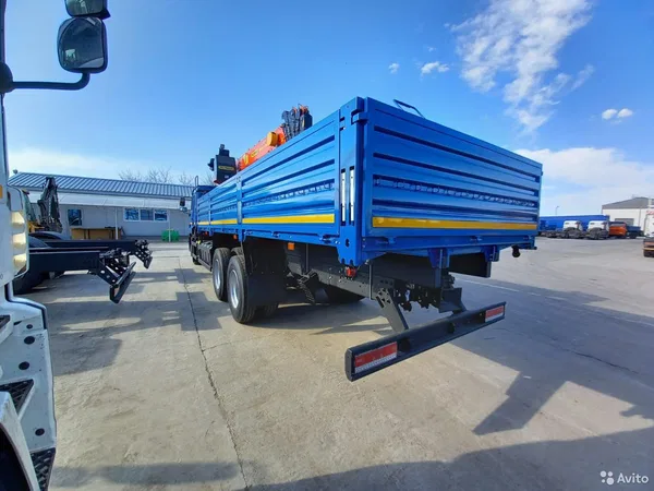 Бортовой грузовик с КМУ КамАЗ 65117 с КМУ Инман ИТ-150