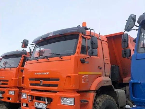 Самосвал КамАЗ 65222