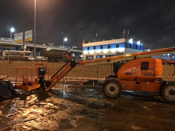 Телескопический подъемник JLG 600AJ