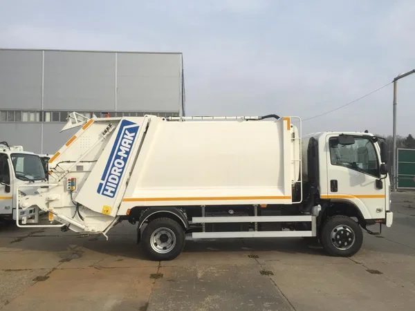 Мусоровоз HIDRO-MAK HM 7 на шасси ISUZU NPS 75 LH (4х4)