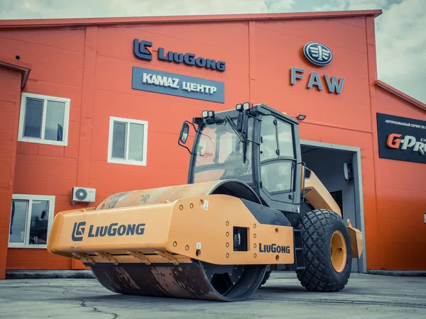 Грунтовый каток LiuGong CLG 6614E