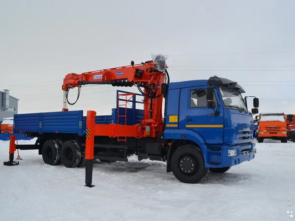 Бортовой грузовик с КМУ КамАЗ 65117 с КМУ Kanglim KS2056H