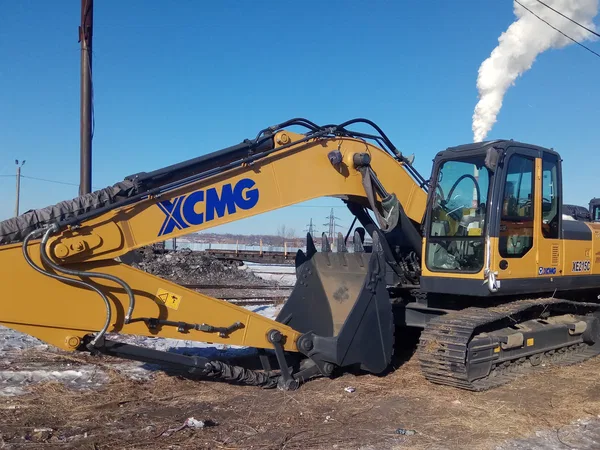 Гусеничный экскаватор XCMG XE215C
