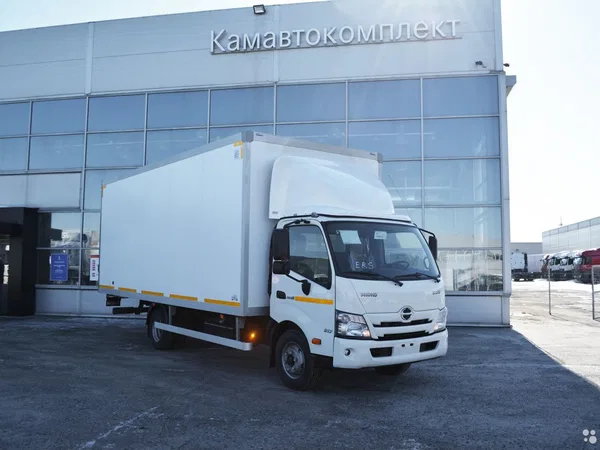 Изотермический фургон Hino 300 (730)