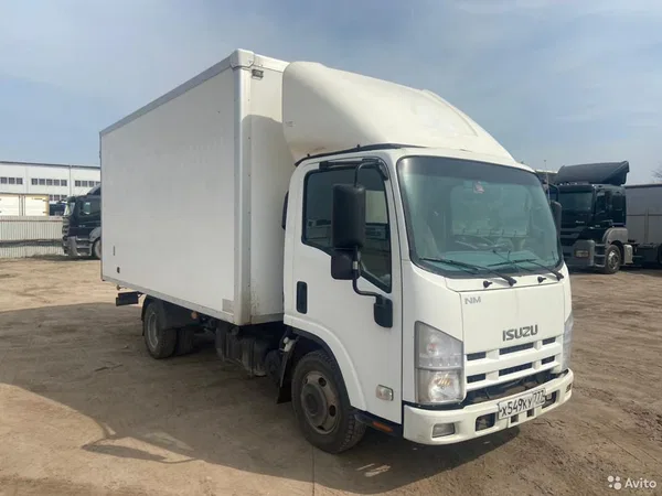Изотермический фургон Isuzu NMR85H