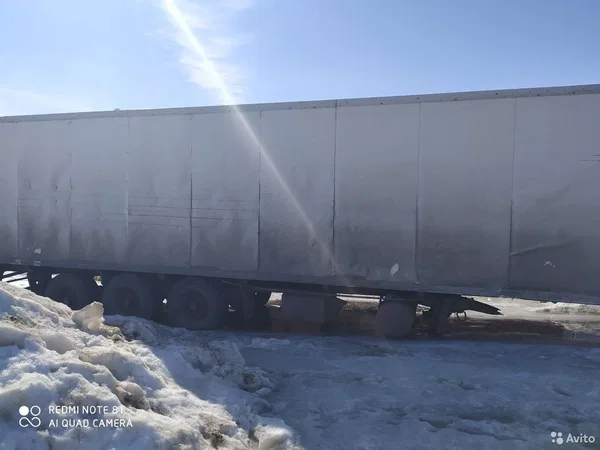 Изотермический полуприцеп Schmitz Cargobull