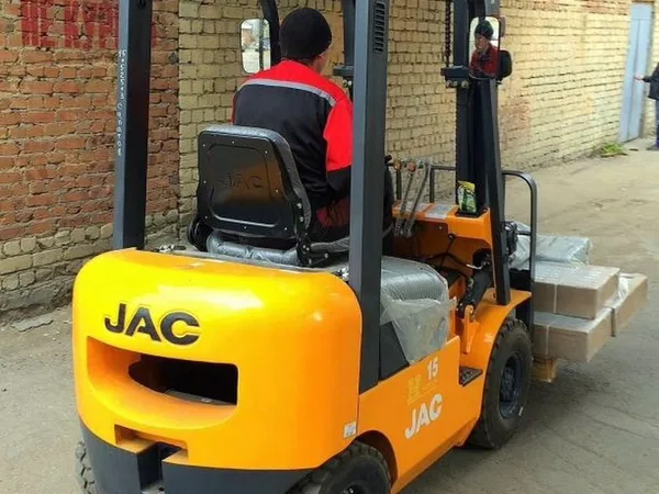 Вилочный погрузчик JAC CPCD15