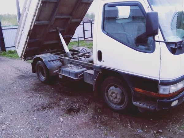 Самосвал Mitsubishi Fuso Canter TF