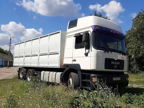 Зерновоз MAN 26.414 Comandor