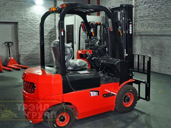 Вилочный погрузчик EP Equipment CPCD18T8