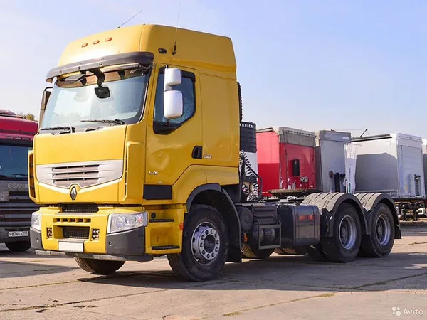 Седельный тягач Renault